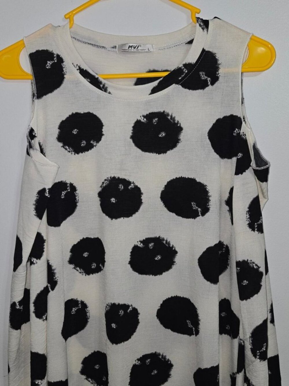 Women_s Large Polka Dot C